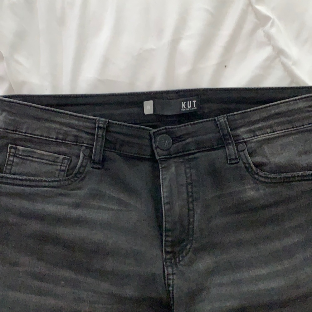 Kut From Kloth - Connie High Rise Skinny Black slight distressing